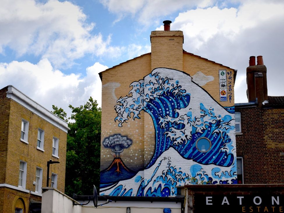 Walls of water: Hokusai and the Great Wave of Camberwell