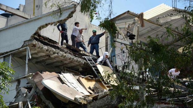Mexico: Huge earthquake topples buildings, killing nearly 250