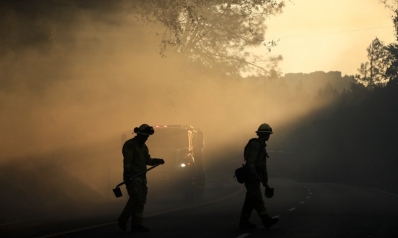 Teams report first progress against wine country wildfires