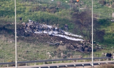 Syria war: Israeli fighter jet crashes under Syria fire, military says