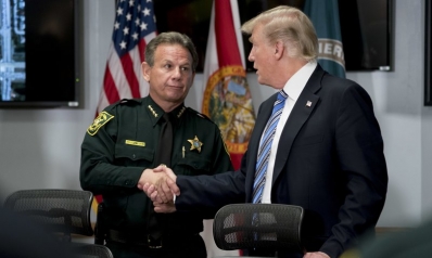 Trump focuses on first responders after Florida shooting