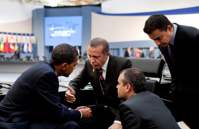 President Barack Obama talks with Turkish Prime Minister Recep Tayyip Erdogan following the G-20 Summit afternoon session in Pittsburgh, Pa., Sept. 25, 2009. (Official White House Photo by Pete Souza)

This official White House photograph is being made available only for publication by news organizations and/or for personal use printing by the subject(s) of the photograph. The photograph may not be manipulated in any way and may not be used in commercial or political materials, advertisements, emails, products, promotions that in any way suggests approval or endorsement of the President, the First Family, or the White House.