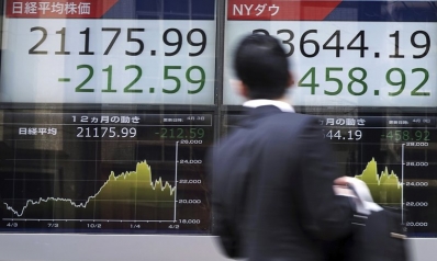 Asians stocks fall on US-China trade tensions, yen rises