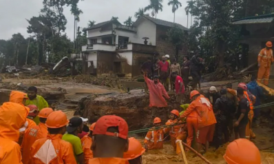 Eighty-nine killed, dozens trapped in India landslides