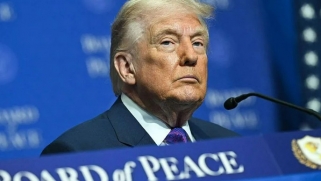 Trump’s foreign policy dilemma laid bare by Iran tensions