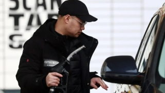 Oil rises above $115 and Asia shares slide as Iran war enters fifth week