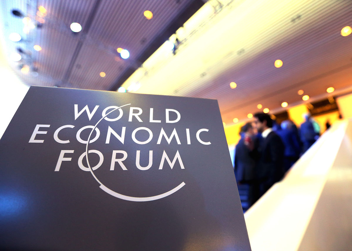 انطلاق منتدى دافوس 2015 بعنوان “السياق العالمى الجديد”