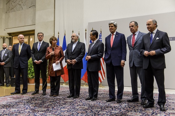 “تلازم المسارات”:  إيران واستراتيجية “إطالة المفاوضات” النووية