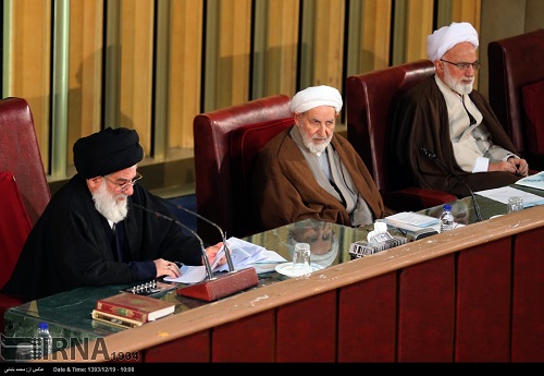 هيمنة المحافظين:  انتخاب يزدي لرئاسة مجلس خبراء النظام في إيران