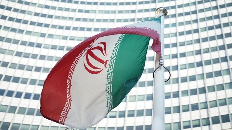 بعد العزلة : تحديات جمة تواجه النظام المصرفي الايراني