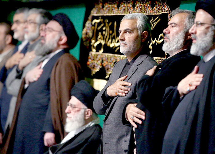 ما الذي أوصل رجال الدين الشيعة إلى السلطة المطلقة في إيران