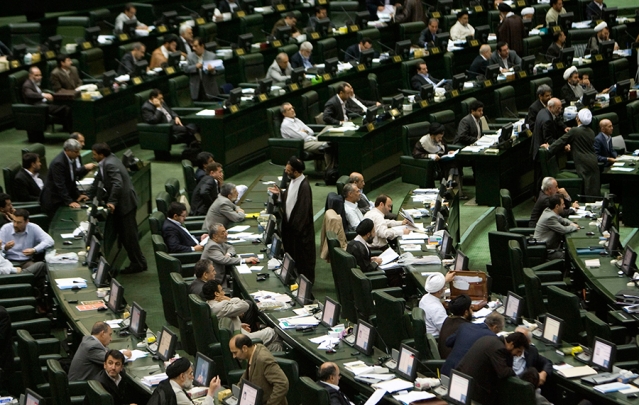 «مجلس الشورى» الإيراني لن يتمكن على الأرجح من تسوية الخلافات الداخلية حول الاتفاق النووي
