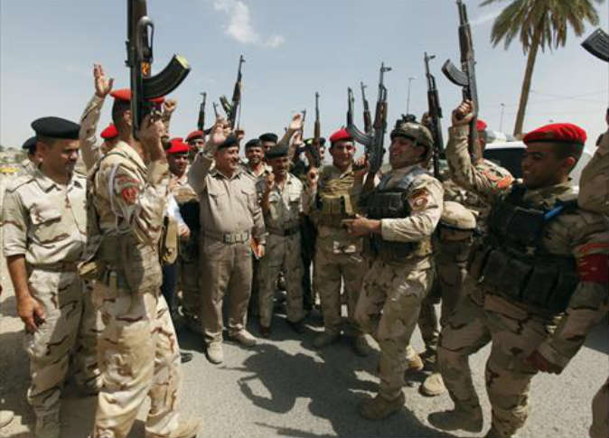 جيش العراق يدلك أقدام الإيرانيين؟ وافضيحتاه