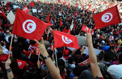 ﻿بعد خمس سنوات من الثورة التونسية: الانتقال الديمقراطي في قبضة الثورة المضادة