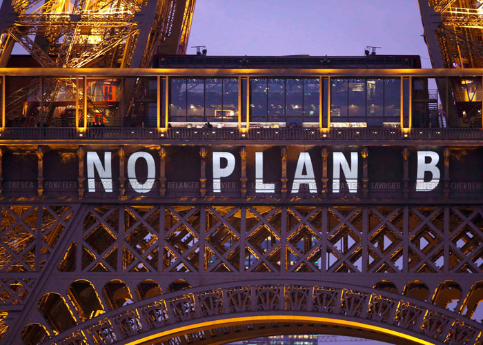 قمة المناخ في باريس.. حسابات الطاقة البديلة واعتراض الدول النفطية