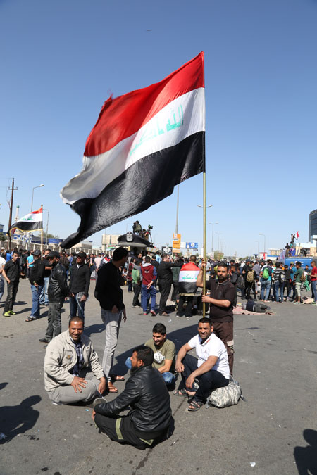 دولة الدين ودولة السياسة: قرارات بغداد أم فتاوى النجف