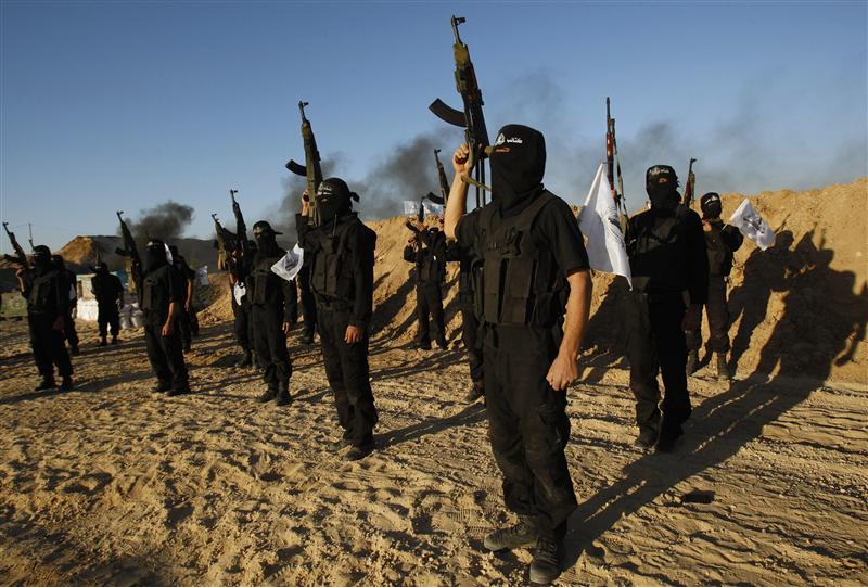 “داعش” يستهدف مصر.. لماذا يضع التنظيم عينه على سيناء؟