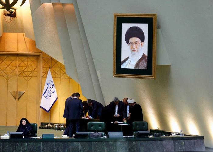 النووي وتقية إيران: هل تريد طهران الطاقة السلمية أم القنبلة ‘المحرمة’