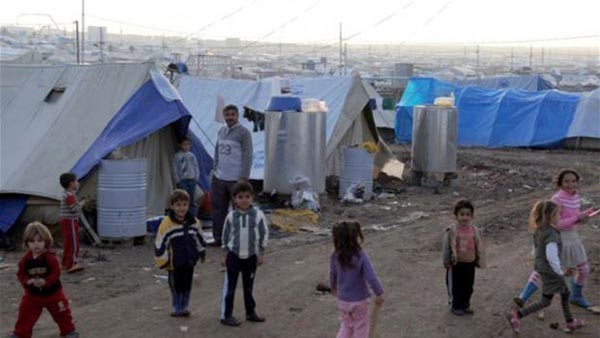 عرب ومخيمات