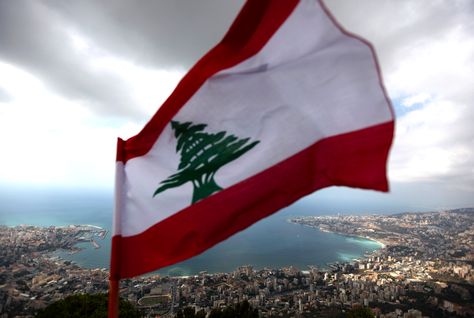 لماذا يعيش لبنان في سلام بينما يحترق الشرق الأوسط؟