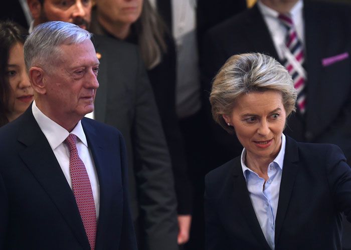 القادة الأوروبيون يصطفون خلف الناتو في مواجهة ترامب