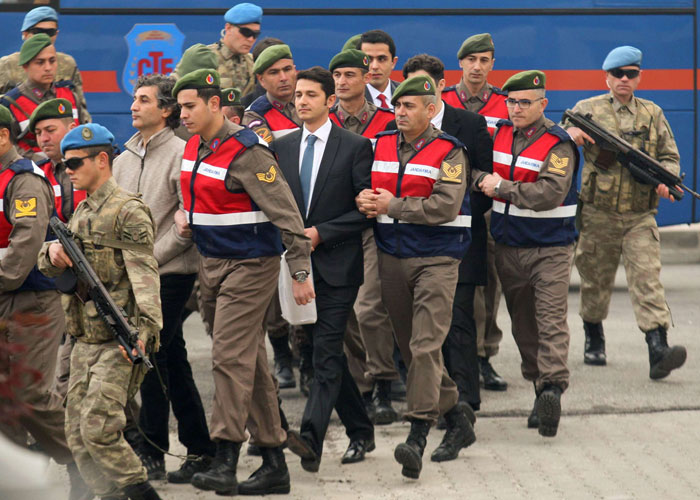 محاكمة جنود بتهمة محاولة اغتيال أردوغان