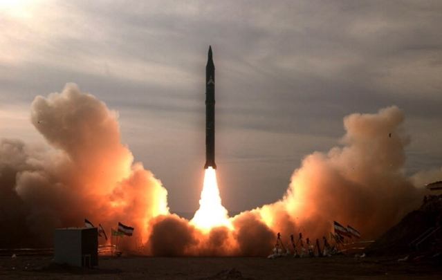 التجربة الصاروخية الإيرانية الأخيرة: سيناريوهات وتداعيات بالنسبة للإدارة الأمريكية الجديدة