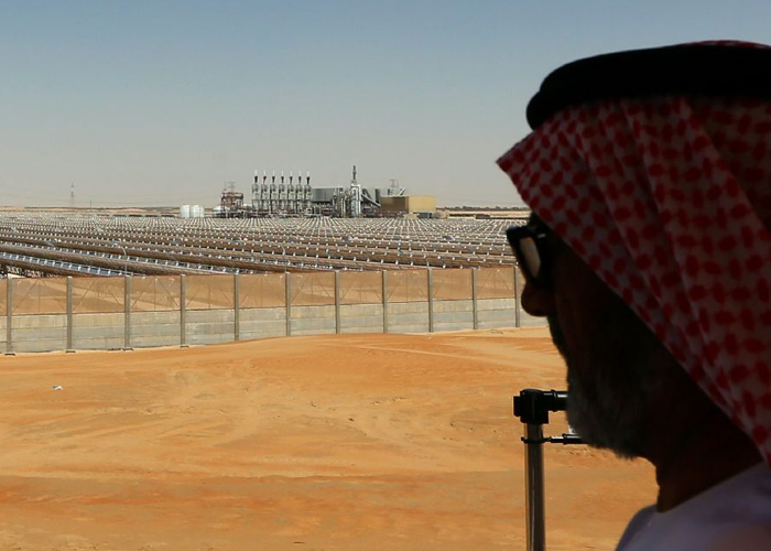 أبوظبي تبني أكبر محطة للطاقة الشمسية في العالم