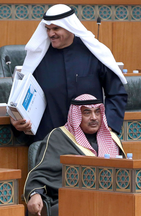 الكويت تراجع قرار سحب الجنسية للتهدئة مع المعارضة