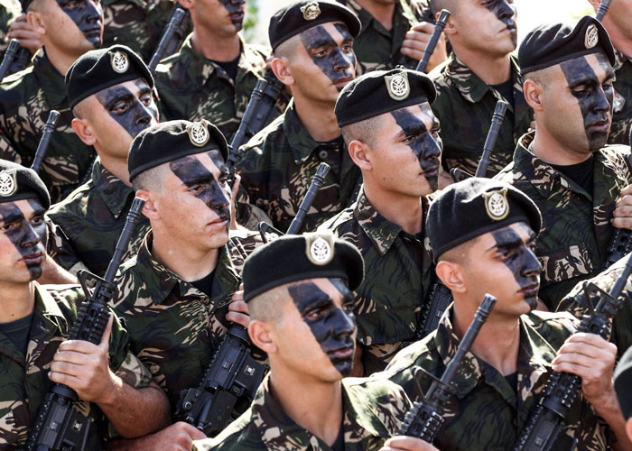 القوى اللبنانية تتفق بعد سنوات على التعيينات العسكرية والأمنية