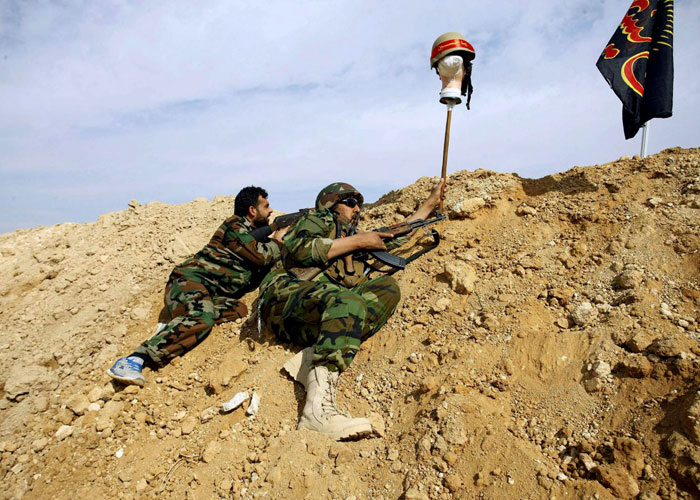 انقسام الولاءات في الجيش السوري يسقطه من حسابات واشنطن