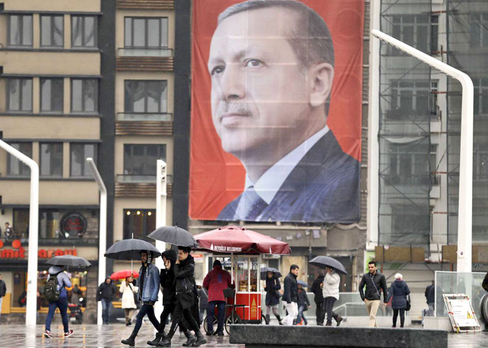 أردوغان يتهم هولندا بالضلوع في مذبحة سريبرينتسا قبل 22 عاما