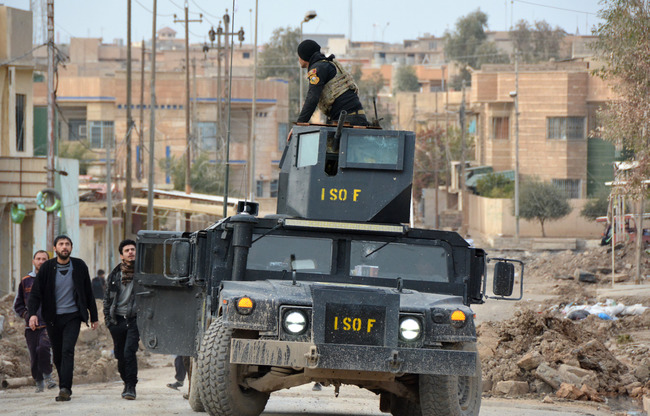 استعادة غرب الموصل من “داعش”: خمسة أسئلة رئيسية