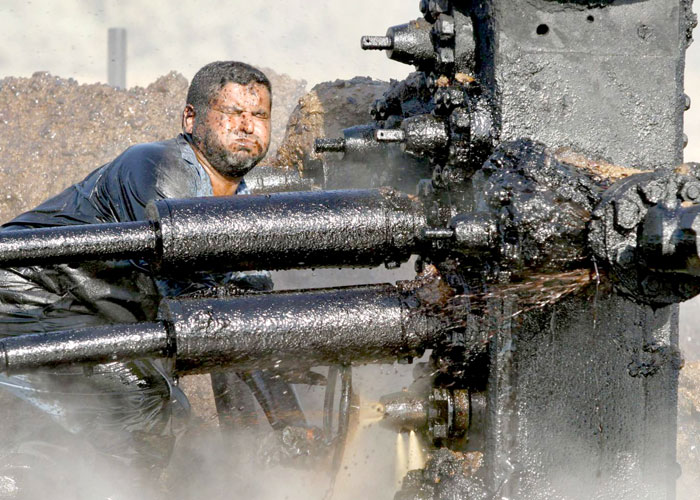 دعوات لمراجعة شاملة لخراب السياسات النفطية العراقية
