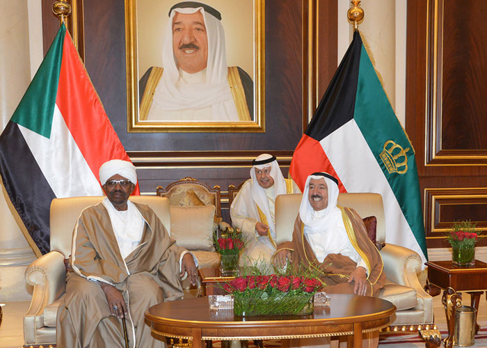 السودان يعزز علاقاته مع دول الخليج ويبقيها ملتبسة مع مصر
