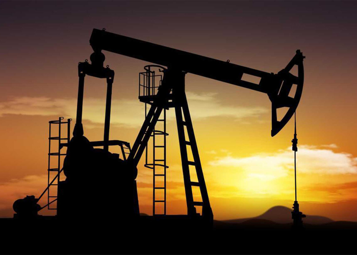 احتياطيات النفط تنكمش والمستثمرون لا يكترثون