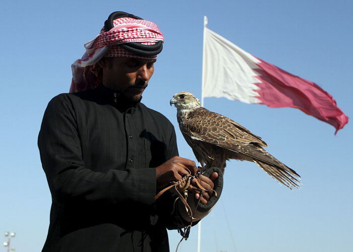 شيخ قطري يدفع مليوني دولار لتحرير أقاربه المختطفين في العراق