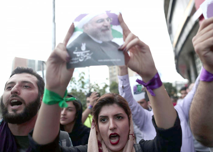 الإصلاحيون يكتسحون الانتخابات المحلية في أكبر مدن إيران