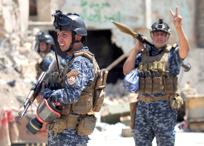 القوات العراقية تحاصر صفوة قيادات داعش في الموصل