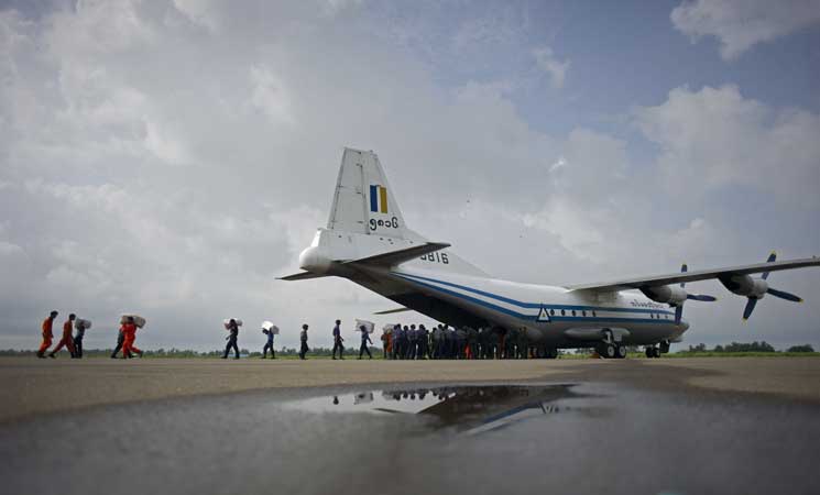 العثور على جثث وحطام خلال البحث عن طائرة مفقودة في ميانمار