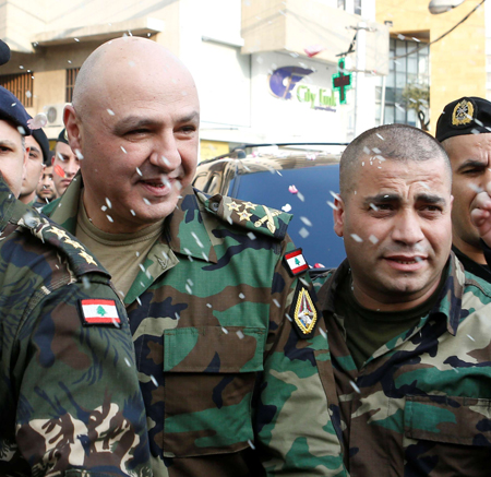 ضغوط سنية لمنع الجيش اللبناني من ‘اجتياح إيراني’ لبلدة عرسال