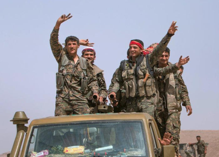 الأكراد يستعدون على طريقتهم للتسوية في سوريا
