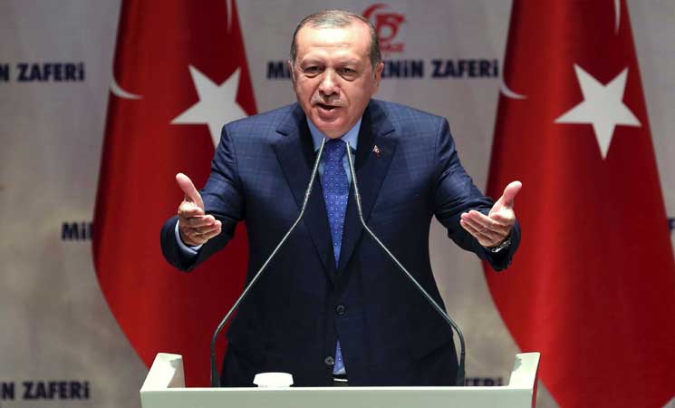 أردوغان: قادة الغرب بين خيارين إما استعادة احترام الأتراك أو الوقوف بجانب الإرهابيين