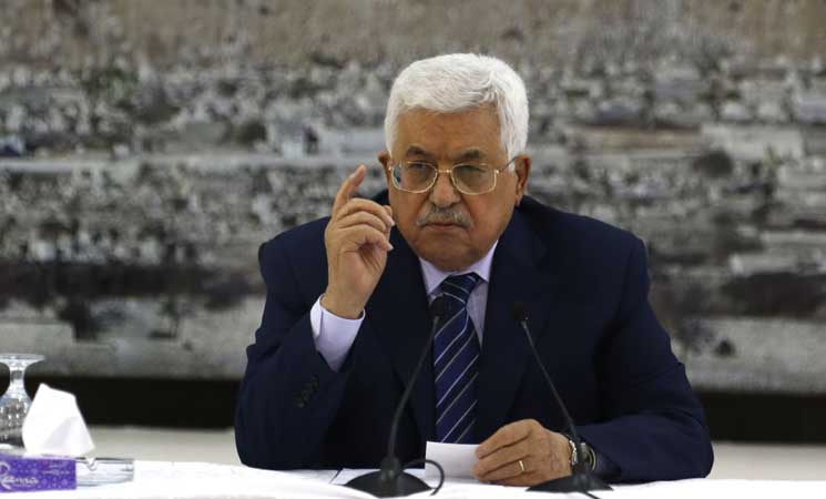 عباس يدعو القيادة الفلسطينية لاجتماع عاجل لبحث التطورات في الأقصى
