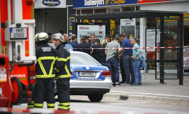 سلطات هامبورغ تعقد مؤتمرا صحفيا حول هجوم الطعن في أحد متاجر المدينة