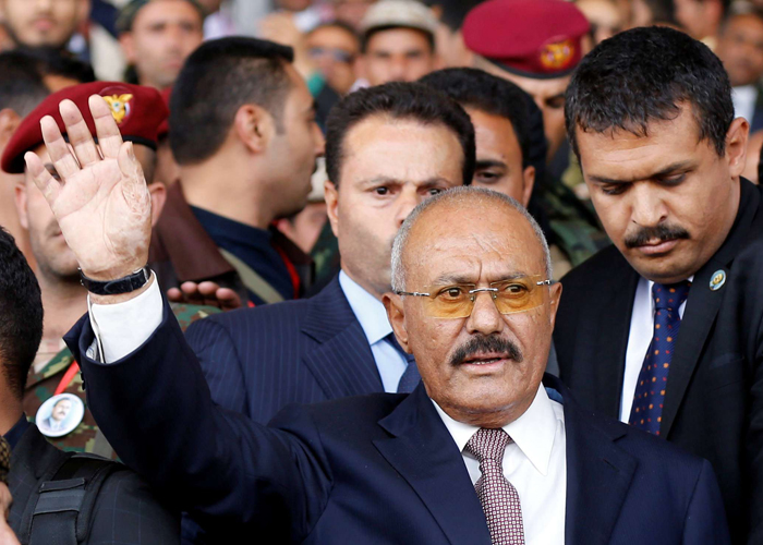 صالح ينضمّ كليا للحوثيين بعد هزيمته في آخر معركة ضدهم