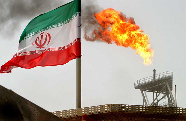 ﻿انخفاض المخزون ونمو الطلب محليا يكبحان صادرات إيران النفطية