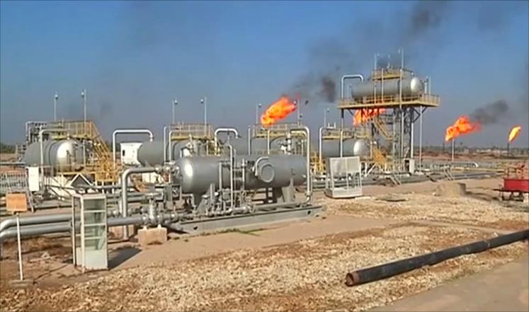 النفط يصعد بعد تلميح العراق لتمديد خفض الإنتاج