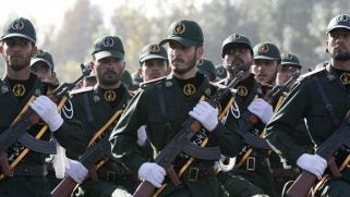 مجلس النواب الأمريكي يصوت خلال أيام على عقوبات ضد إيران.. والحرس الثوري يستعرض عضلاته