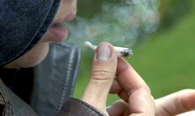 صناعة الشباب العربي المدمن.. جيل الإنتاج في غيبوبة